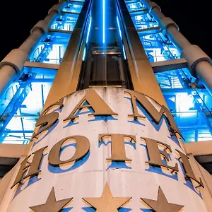 https://sam-hotel.hotelslidodijesolo.com